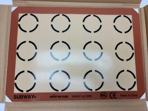 SIX 16.5x11.5 Commercial Silicone Cookie Half Sheet Pan Liner Macron Baking X12 - Picture 1 of 3
