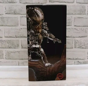 Predator Shiftsuit Variant Statue Q-Fig Max Elite Figurine Quantum Mechanix - Picture 1 of 8