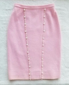 CHANEL 1980s vintage pretty pink bouclé tweed & pearl beaded skirt fr-38 / us-6 - Picture 1 of 7