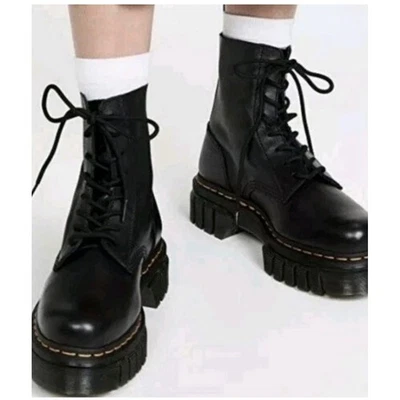 Botas al Tobillo Doc Martens Talla 7 Negras Audrick 8 Ojos Cuero Napa Plataforma Gruesas Foto 1 de 4