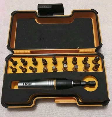 00002071906-FELO STRONG BOX PZ/PH/TORX MAGNETIC DRIVER & BITS - Image 1 of 4