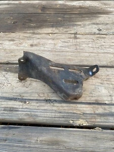 1970s Ford Torino Mustang Bronco 302? 400? Power Steering Pump Bracket Mount - Picture 1 of 8