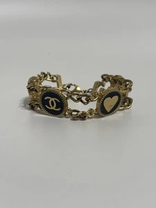 Vtg Chanel 01P Gold Heart CC Logo Chain Bracelet - Picture 1 of 11