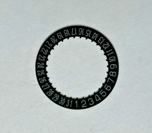 Schwarze Datumsscheibe Kalenderscheibe für 2813 Uhrwerk - Datum auf 6 Uhr - Bild 1 von 2