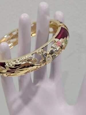 Brazalete Jiu Largo Xing Tono Dorado Esmaltado Floral Recorte Bisagras Estrás Foto 1 de 4