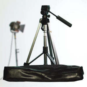 Ambico V-0552 Photo/Video Tripod With Quick Release Plate and Level - Picture 1 of 5