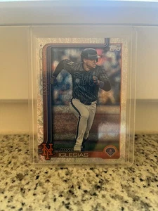 Topps Series 2 2025 MLB Jose Iglesias Holo Foil #386 - Bild 1 von 2