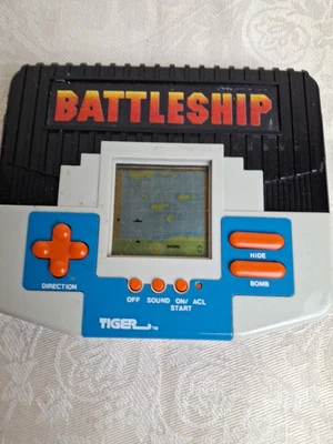 Tiger Electronics hand Held  Battleship Game Vintage1989 Classic Used Working  - Image 1 of 4