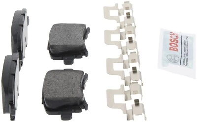 Pastillas de freno traseras semimetálicas QuietCast para Volkswagen CC 2010 Bosch Foto 1 de 4