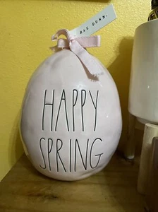 RAE DUNN LL "HAPPY SPRING" rosa Osterei.  - Bild 1 von 2