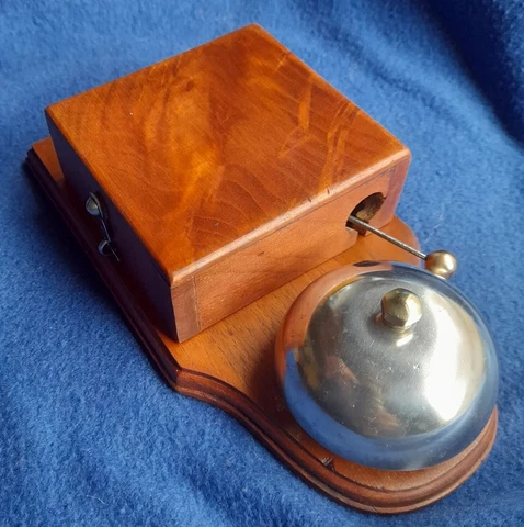 ANTIQUE VINTAGE ORIGINAL ELECTRIC DOOR RAILWAY BUTLER ALARM BELL WOOD ALUMINIUM Cover
