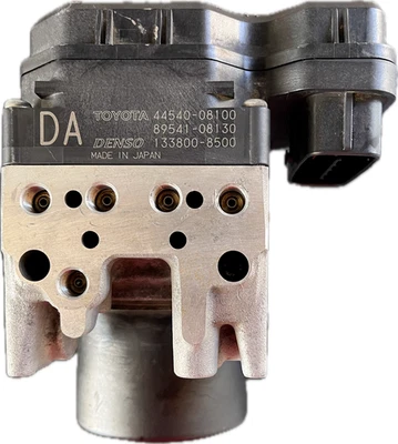 🚗 04-08 Módulo de bomba de freno antibloqueo ABS Toyota Sienna 4454008100 ✅ Foto 1 de 4