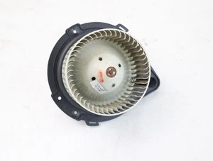 Gebläsemotor VW T4 Bus 701819021B HELLA 11-1998 - Picture 1 of 3