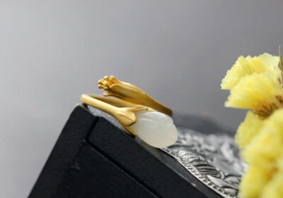 D10 Anello Dorato Con Fiore Knospe Giada 925 Argento Sterling Misura Regolabile - Immagine 1 di 4