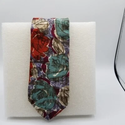 CORBATA CUELLO HOMBRE de MODA ITALIANO, MUY BUEN ESTADO USADA.  58x4 pulgadas Foto 1 de 2