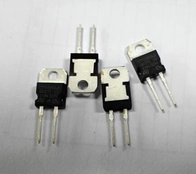 200 Pcs lot STTH5R06D STMicroelectronics  Rectifier Diode - Image 1 of 3