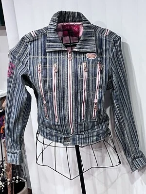 Jaqueta jeans listrada vintage 1973 Pepe Jeans super legal - Imagem 1 de 4