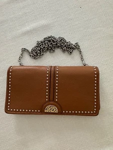 Brighton Rockmore große Geldbörse Toffee Leder mit Schulterkette (T3487T) - Bild 1 von 13