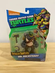 Playmates Teenage Mutant Ninja Turtles Totally Turtles 80's Rocksteady Brand New - Foto 1 di 2