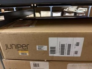 Juniper SRX1500-AC-TAA next-generation firewall and security services gateway - Bild 1 von 3