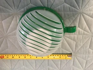 Woozola plastic salad cutter bowl - Picture 1 of 3