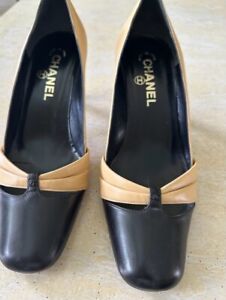Chanel Black Tan Heel Pump Leather Closed Toe Size 38