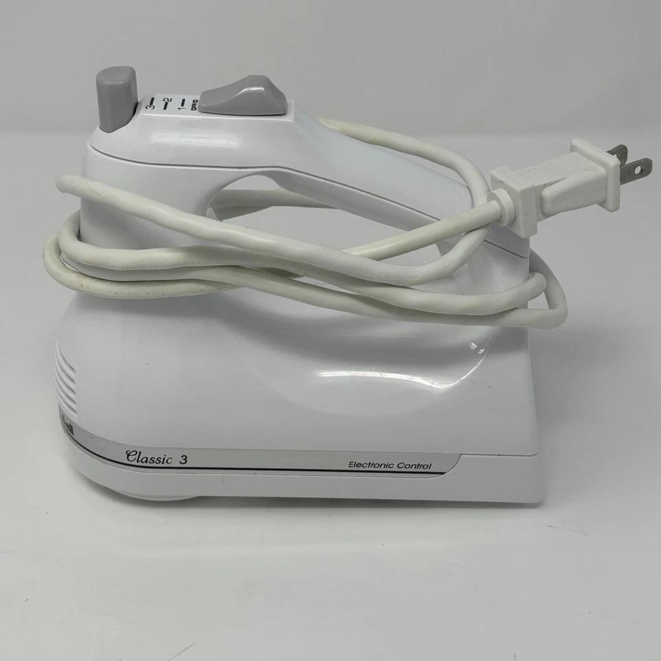 Batidora de 3 manos clásica Kitchen Aid de colección blanca SIN ACCESORIOS Foto 1 de 4