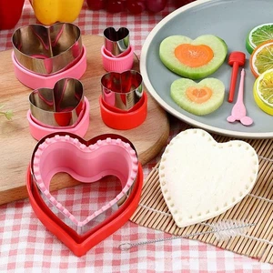 Non-stick Heart Cookie Cutter Food Safe Heart Shaped Mold Heart for Valentine's - Picture 1 of 12