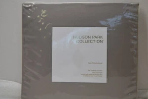 HUDSON PARK COLLECTION TWIN FITTED SHEET COLOR GRAY 600 THREAD COUNT NIP - Picture 1 of 4