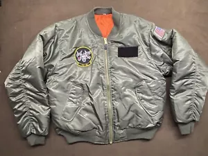 US Air Force MA-1 Bomber Giacca Patch XL Punta Mugu VX-30 VAW-116 Ventura Co - Foto 1 di 12
