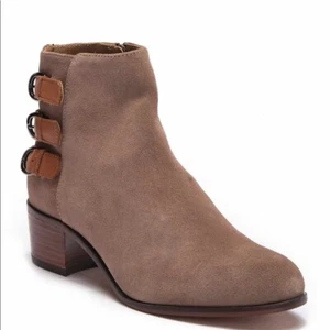 H BY HUDSON Taupe Buckle Ankle Boots 7 NIB - Picture 1 of 8