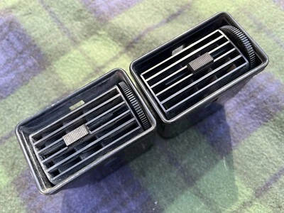 Juego de ventilación de aire lateral para salpicadero Jaguar XJS V12 (2) Foto 1 de 3