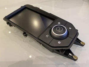 GENUINE MCLAREN SAT-NAV IRIS 2 SAT-NAV SCREEN MODULE - FITS MP4/ 650S - Picture 1 of 4