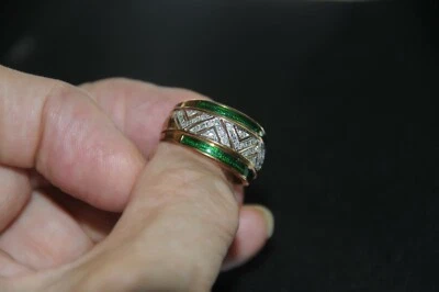 9K yellow Gold Diamond and green enamel 7.85 gram sz10.4   - Image 1 of 4