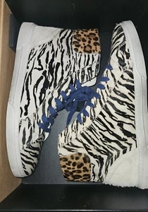 Yves Saint Laurent Men's Tan and Blue Trainers - Picture 1 of 6
