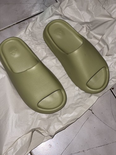 "Yeezy ""Slide"""