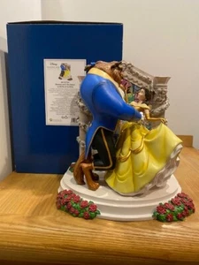 Disney Showcase Belle and Beast Light Up Diorama #6010730 Die Schöne und das Biest Neu - Bild 1 von 8