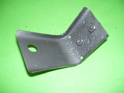 Dodge D100 Sweptline 1970 ala derecha ventilación ventana puerta cristal canal soporte Foto 1 de 3