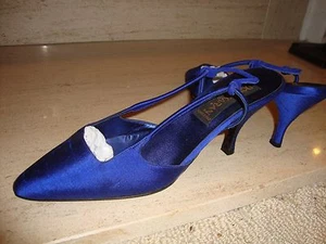 STYLISH, RARE NEW DONNA KARAN COLLECTION ROYAL BLUE SILK SLINGBACKS - Picture 1 of 9