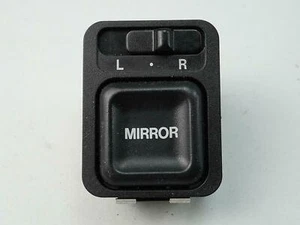 2002 - 2004 Isuzu Axiom Mirror Adjust Switch Control Button Front Left Oem - Picture 1 of 7