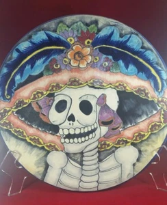 "HECHO" MEXICAN POTTERY " DAY Of THE DEAD" HAND PAINTED" LADY SKULL IN HAT" EXC. - Picture 1 of 11