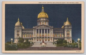 Des Moines Iowa State Capitol by Night Vintage 1934 Unposted Postcard - Picture 1 of 2