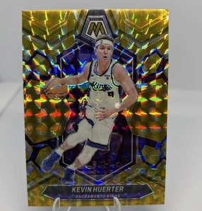 Kevin Huerter 2022-23 Panini Mosaico Baloncesto Oro Reactivo Brillo Kings NBA - Imagen 1 de 2
