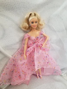 Barbie Signature 2021 Muñeca Deseos de Cumpleaños Mattel #HCB89 - Sin soporte ni zapatos - Imagen 1 de 15
