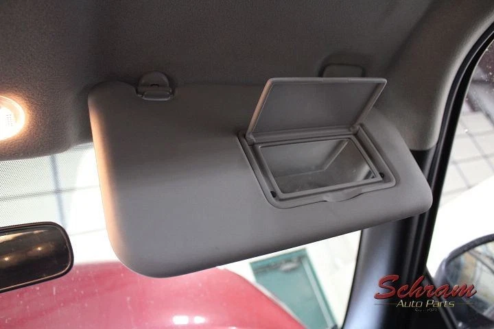 Parasol derecho pasajero 964001KM5E compatible con 11-13 Juke 1943619 Foto 1 de 4