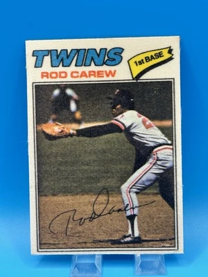 1977 Topps Cloth Sticker Test Issue #10 ROD CAREW Short Print SP NM-MT - Image 1 of 2