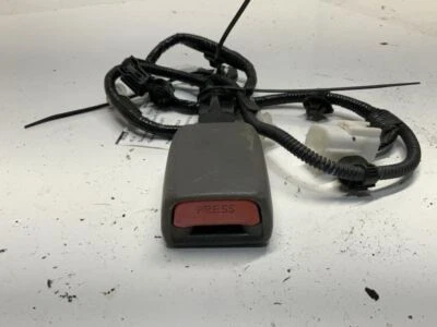 Cinto de segurança balde frontal Prius VIN Du 7º e 8º dígitos compatível com 14-15 PRIUS 1107924 - Imagem 1 de 4