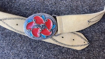 Enamel Floral buckle GAP pewter Leather Beige Belt Made In Italy Sz M - Image 1 of 4