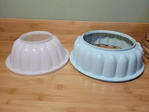 Vintage Tupperware Jello Mold Mint green  & White parts only - Picture 1 of 12