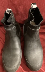 Adult"UGG" blk,ankle high slip on rainboots. No Size indicated Heel-toe 13" P.O. - Picture 1 of 4